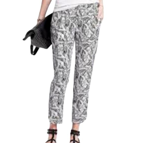 NWOT BANANA REPUBLIC BLACK WHITE DRAPEY LEAF PANT SZ.10. - Picture 1 of 7